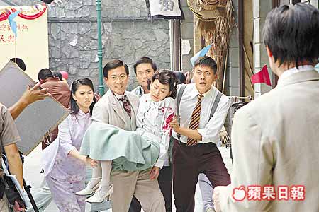 楊思琦中槍 陳國邦英雄救美抱到氣咳