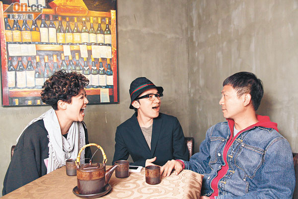陳國邦、Mimi與祖藍同是演藝出身，談到學院趣事時，非常雀躍！